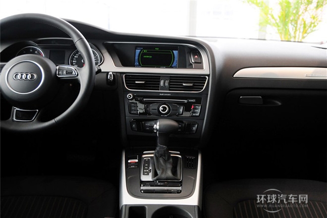 2013款 40 TFSI quattro個(gè)性運(yùn)動(dòng)型