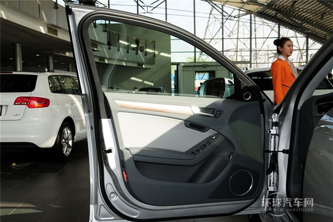 2013款 35 TFSI 自動豪華型