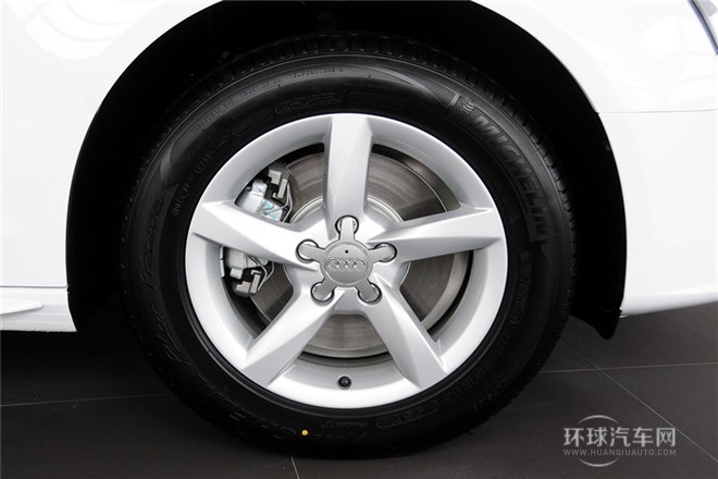 2013款 35 TFSI 自動舒適型