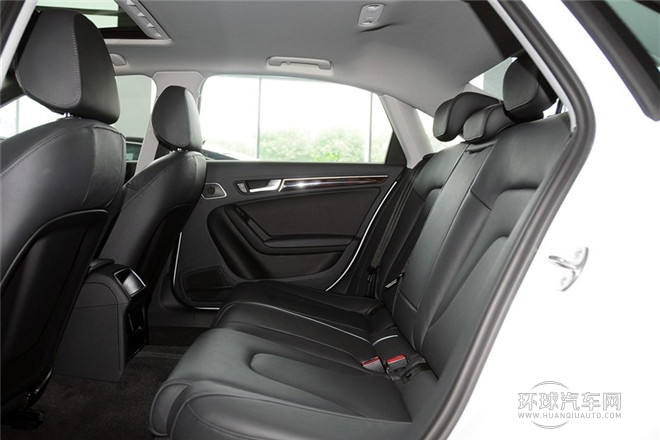 2013款 35 TFSI 自動舒適型