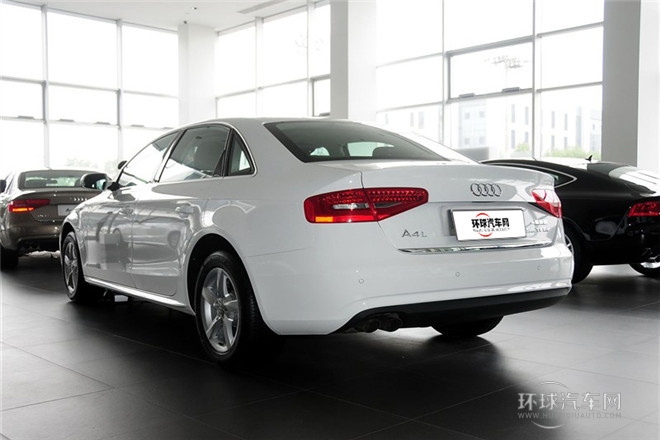 2013款 35 TFSI 自動舒適型