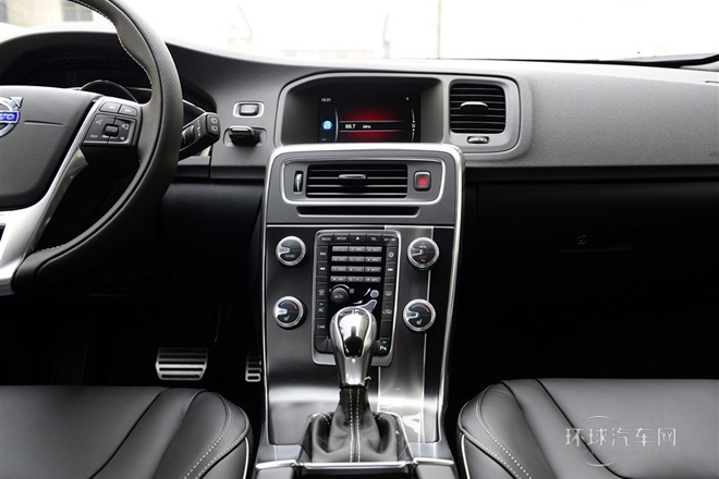 2015款3.0T T6 AWD個性運動版