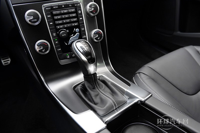 2015款3.0T T6 AWD個性運(yùn)動版