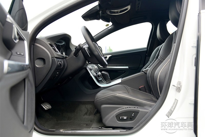 2015款2.0T T5智雅個性運(yùn)動版