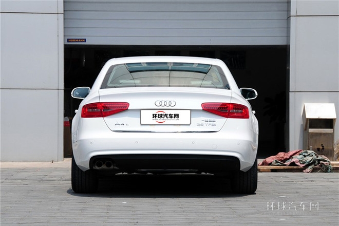 2013款 35 TFSI 自動(dòng)標(biāo)準(zhǔn)型