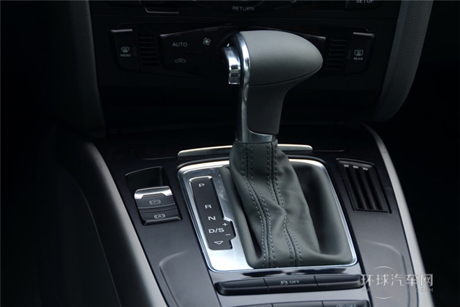 2013款 30 TFSI 自動舒適型