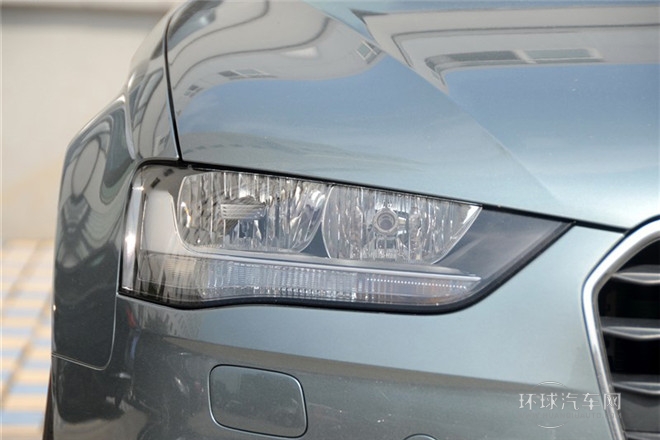 2013款 30 TFSI 自動舒適型