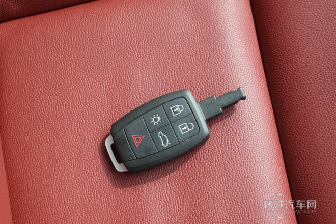 2013款2.0L雙離合炫動版