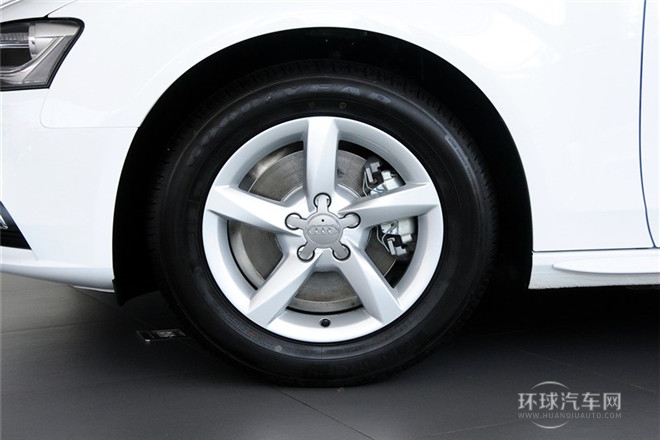 2015款 35 TFSI 自動標(biāo)準(zhǔn)型