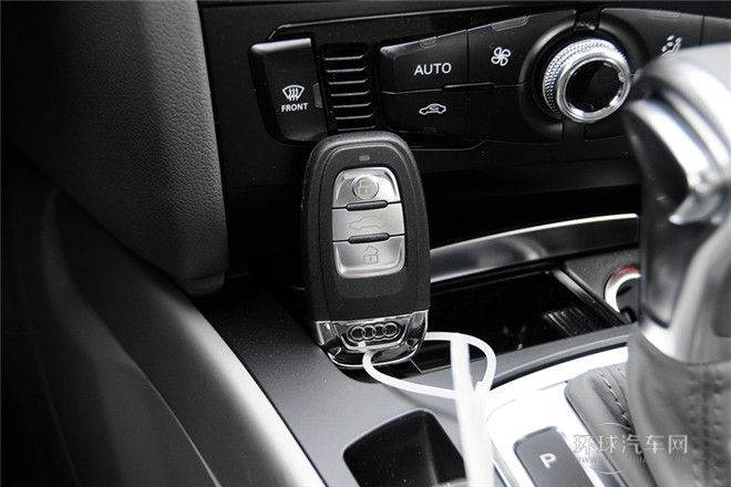 2015款 30 TFSI 自動舒適型