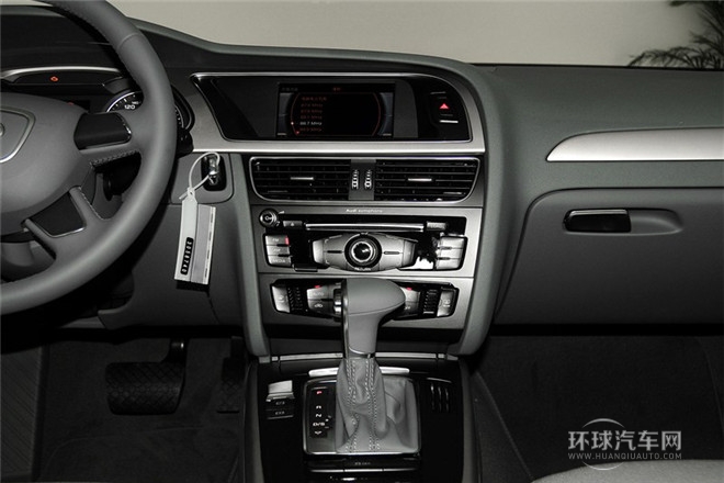 2015款 30 TFSI 自動舒適型