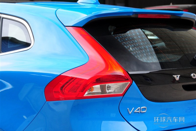 2015款1.6T智雅個性運動版