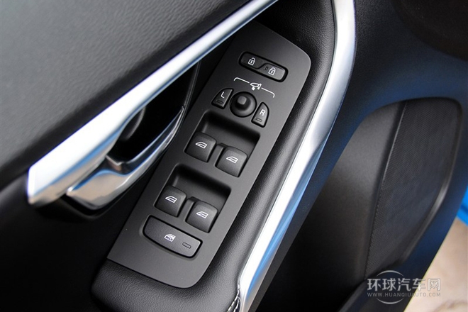 2015款1.6T智雅個性運(yùn)動版