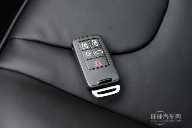 2015款1.6T智雅個(gè)性運(yùn)動(dòng)版