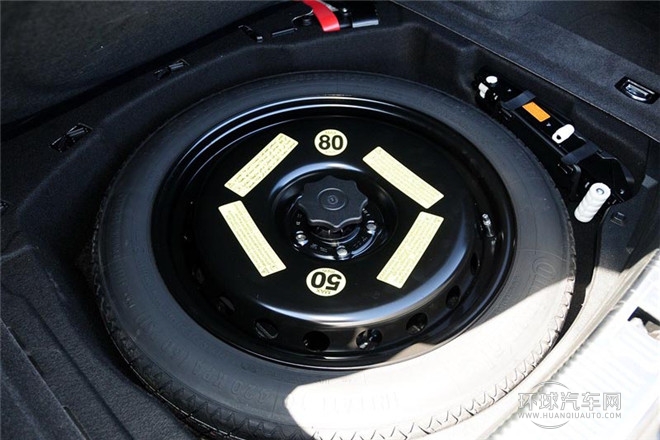 2013款 A8L 55 TFSI quattro尊貴型