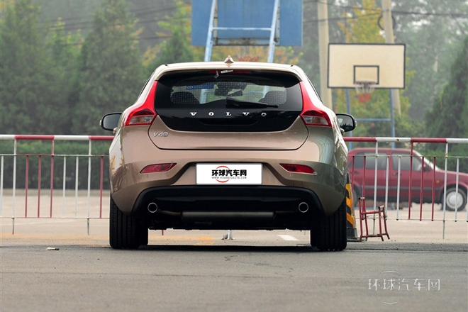 2015款1.6T智逸版