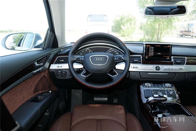 2013款 A8L 55 TFSI quattro尊貴型