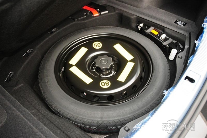 2013款 A8L 55 TFSI quattro豪華型