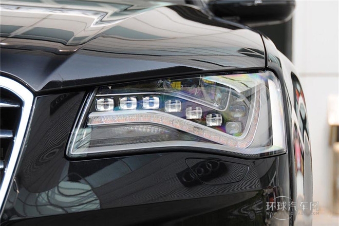 2013款 A8L 55 TFSI quattro豪華型