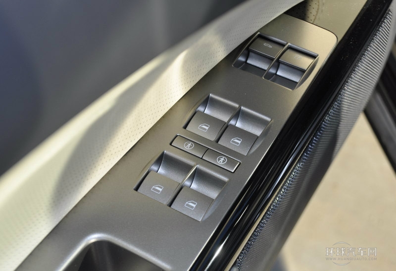 2013款 4.2L 柏秋納弗洛版