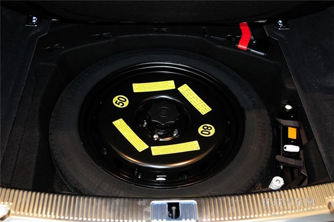 2013款 A8L 50 TFSI quattro尊貴型