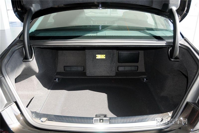 2013款 A8L 50 TFSI quattro豪華型