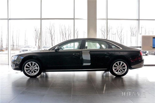 2013款 A8L 50 TFSI quattro豪華型