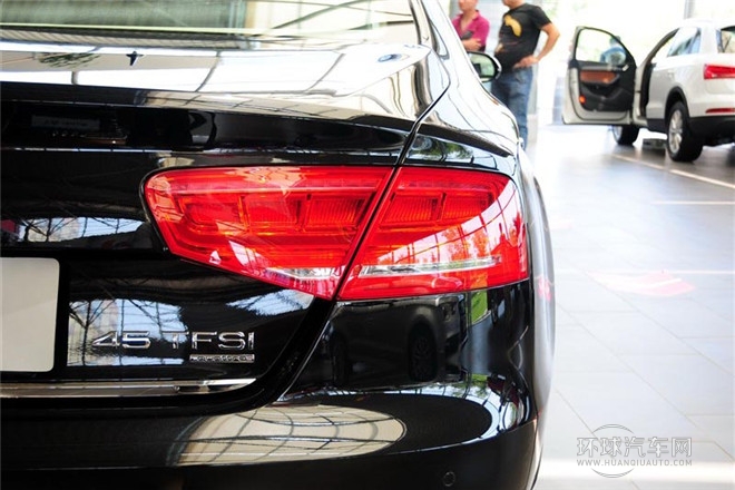 2013款 A8L 45 TFSI quattro專享型