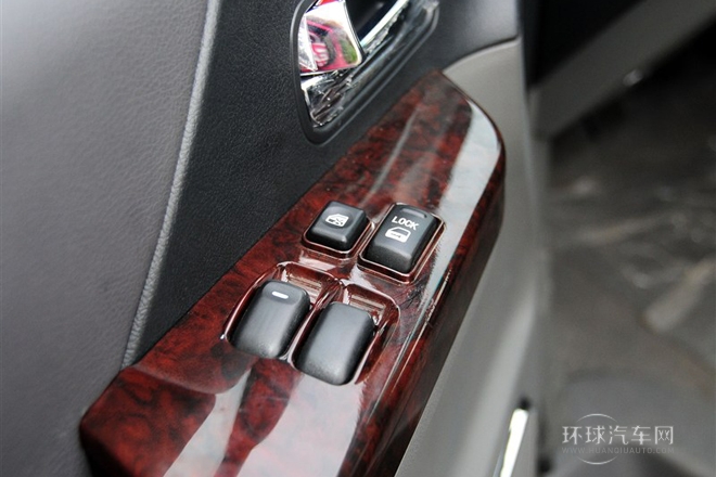 2014款 2.4L 商務型