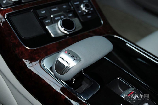 2013款 A8L 45 TFSI quattro舒適型