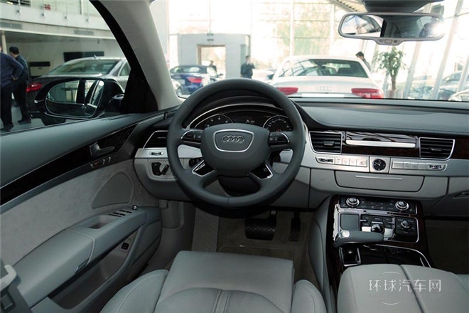 2013款 A8L 45 TFSI quattro舒適型