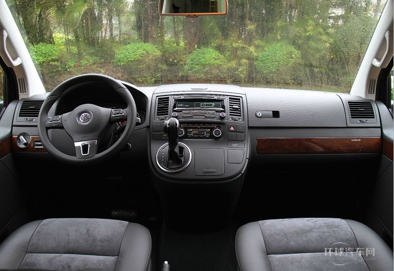 2012款 2.0T 商務(wù)版