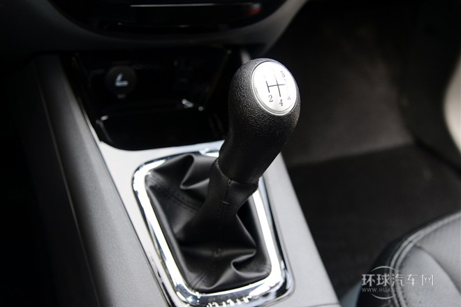 2014款 1.5L 手動(dòng)舒適型