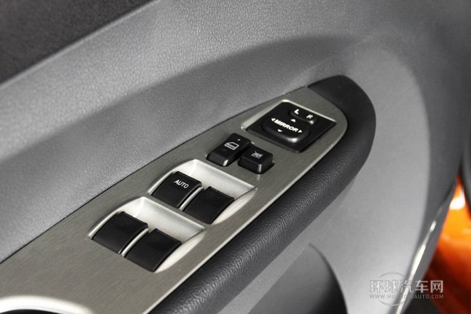 2014款 1.5L 手動尊享型