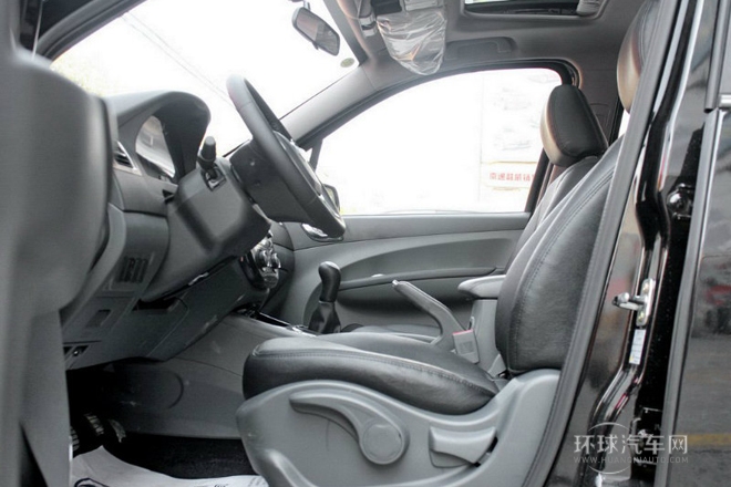 2014款 1.5L 手動(dòng)尊享型