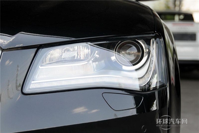 2013款 A8L 30 FSI 專享型