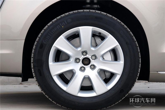 2013款 A8L 30 FSI 舒適型