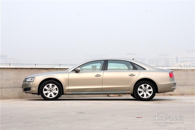 2013款 A8L 30 FSI 舒適型