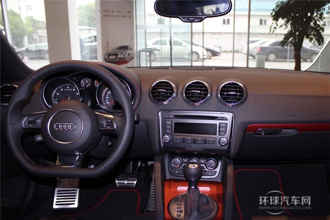 2013款 TT Coupe 45 TFSI 彩色夢(mèng)幻版