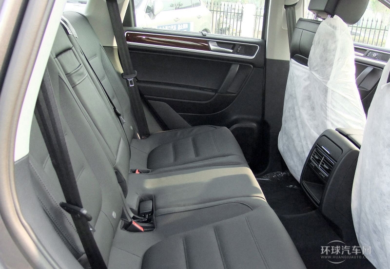 2011款 3.0TDI V6 柴油標配型