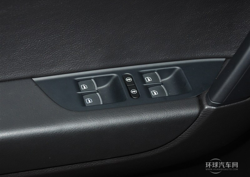 2011款 3.0TSI V6 標(biāo)配型