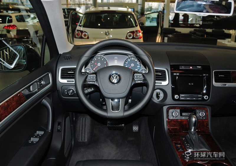 2011款 3.0TSI V6 標配型