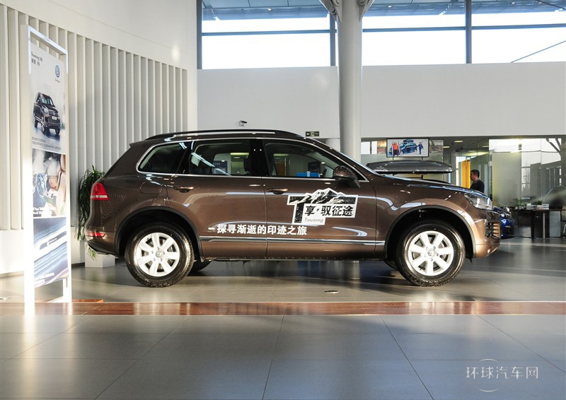 2011款 3.0TSI V6 標配型