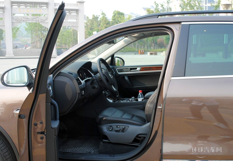 2011款 3.0TSI V6 豪華型