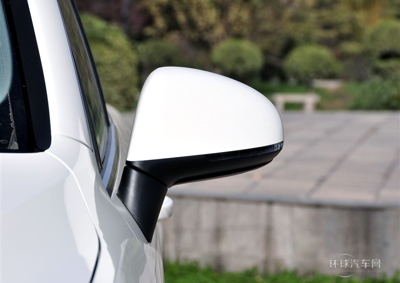 2011款 3.0TSI V6 舒適型