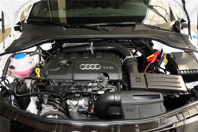 2013款 TT Coupe 45 TFSI 白色經典版