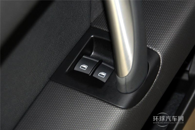 2013款 TT Coupe 45 TFSI 白色經典版