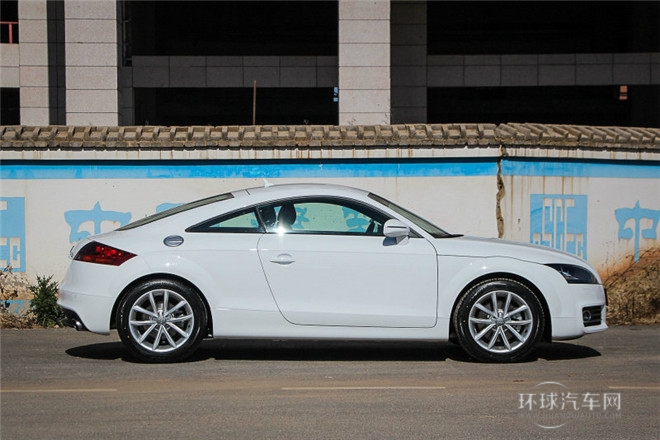 2013款 TT Coupe 45 TFSI 白色經(jīng)典版