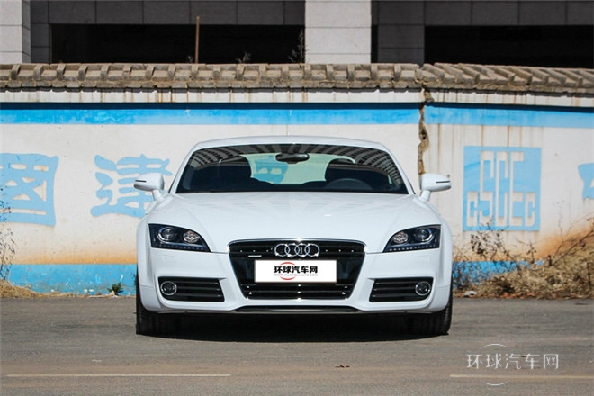 2013款 TT Coupe 45 TFSI 白色經(jīng)典版