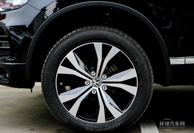 2013款 3.0TSI V6 限量奢華版